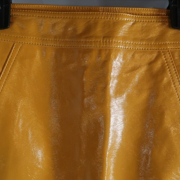 Privacy Wardrobe Women's Mustard Yellow Faux Leather Skirt w Shorts Small NWT - Picture 4 of 8